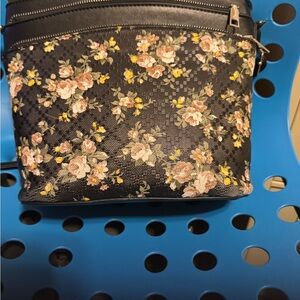 Elegant Floral Crossbody Bag